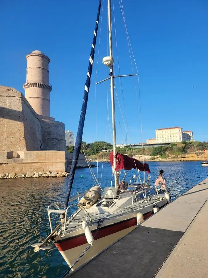 Voilier A Quai Hotel La Londe-les-Maures France